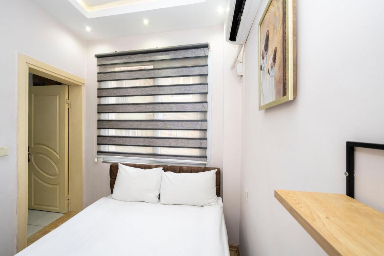 Taksim City Suites Istanbul Bagian luar foto