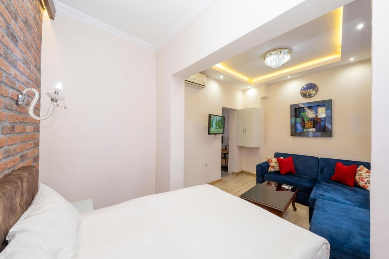 Taksim City Suites Istanbul Bagian luar foto