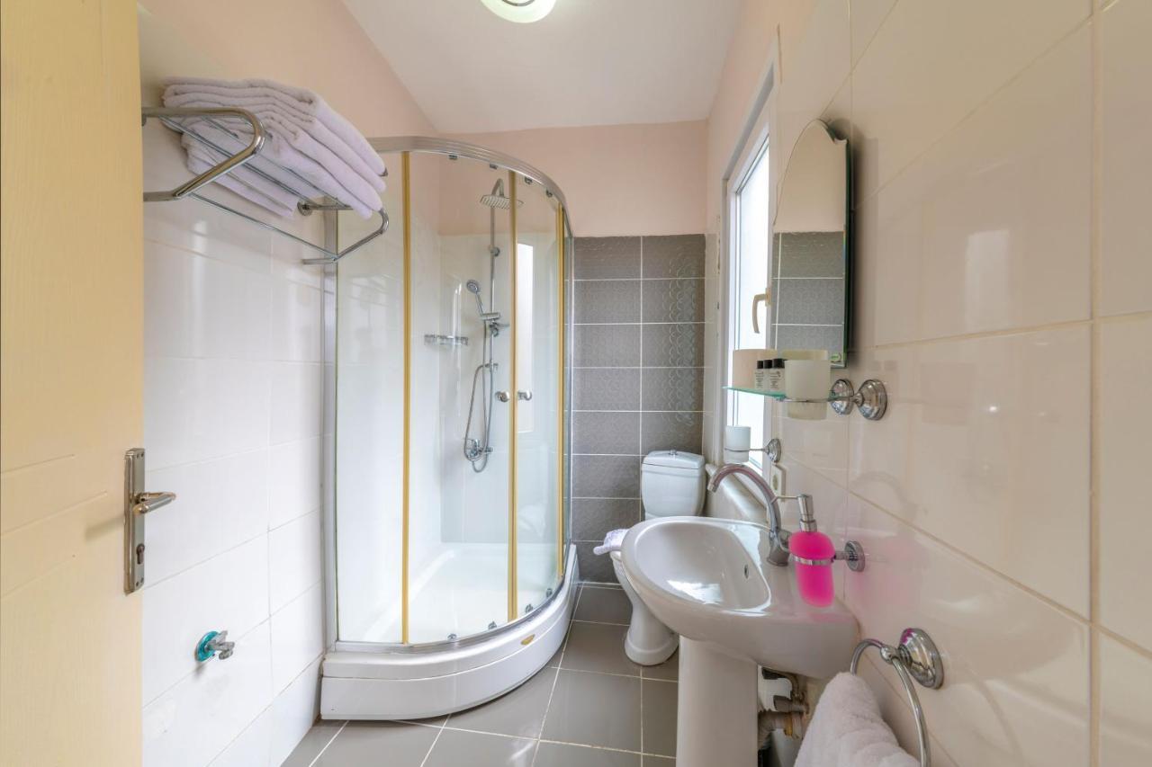 Taksim City Suites Istanbul Bagian luar foto
