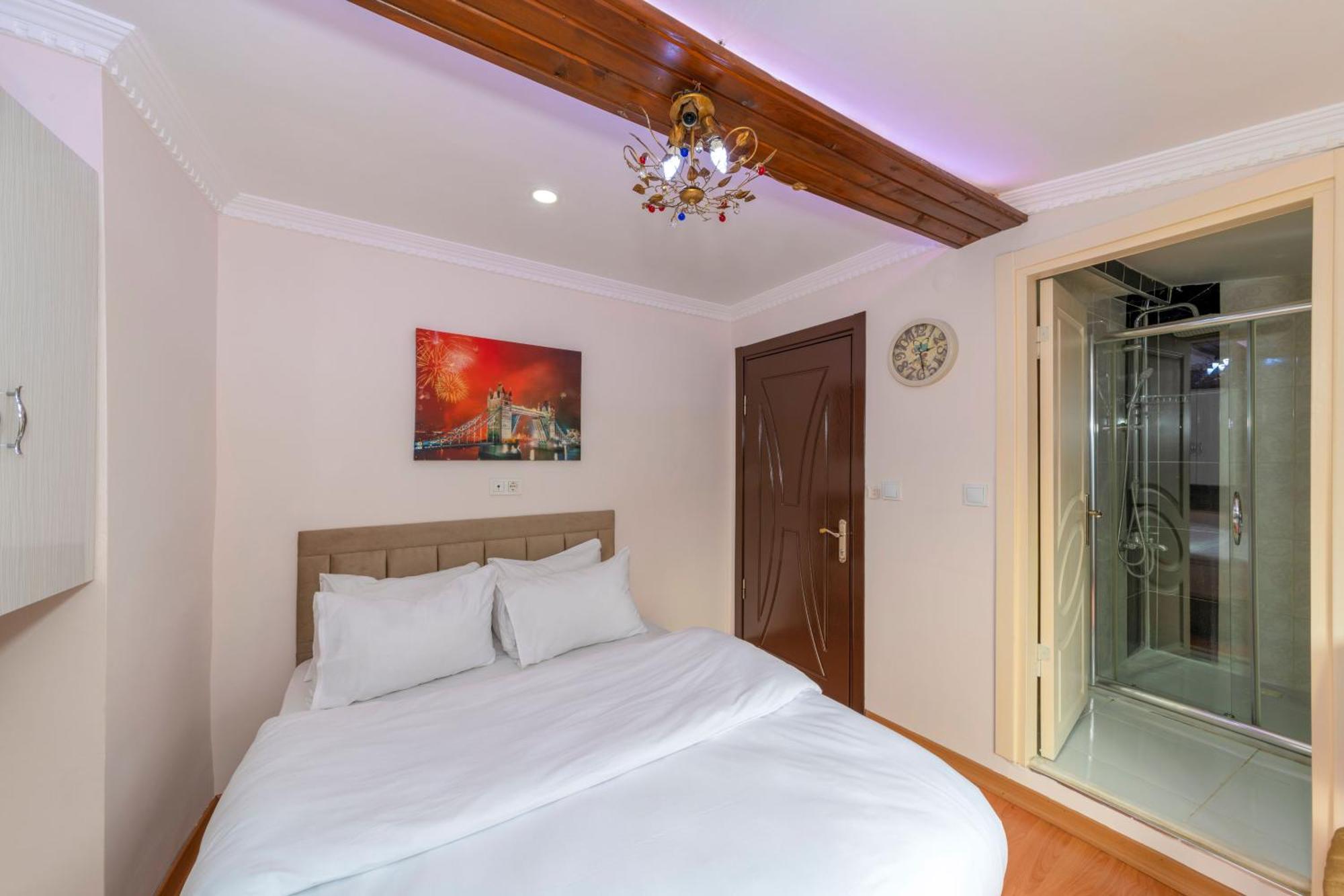 Taksim City Suites Istanbul Bagian luar foto